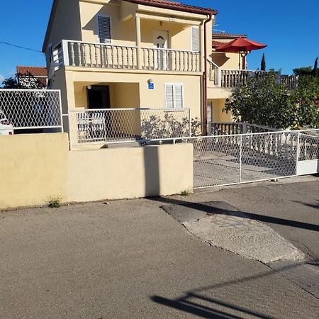 Mala Vila Seline Extérieur photo