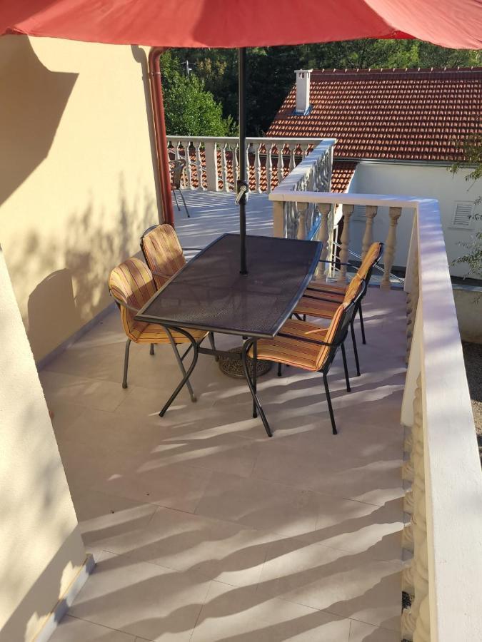 Mala Vila Seline Extérieur photo